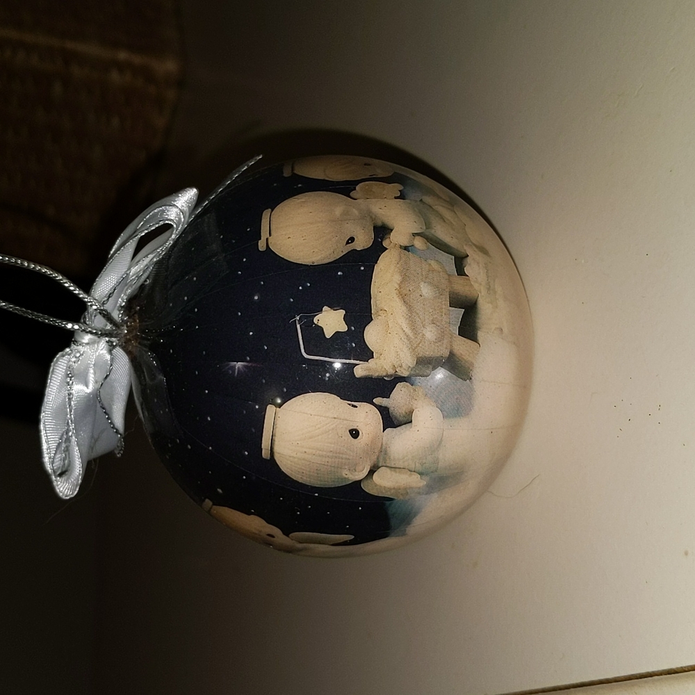 Precious Moments Christmas ornament